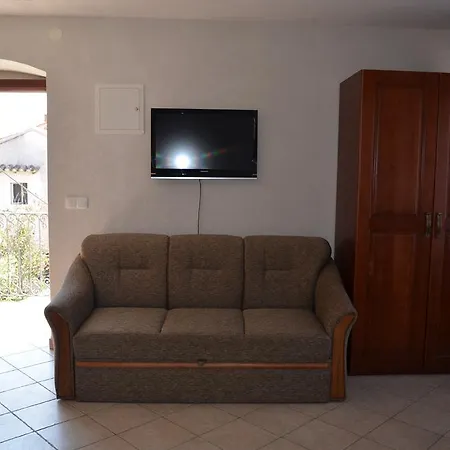Apartments Hedviga Krk Town Extérieur photo