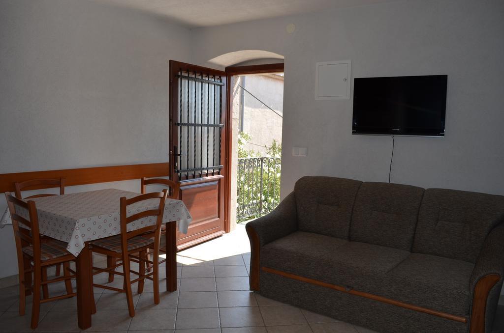 Hedviga Apartman Krk Town